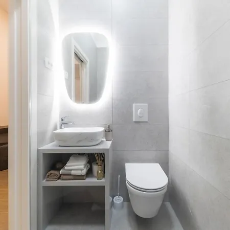 & Kolovare 2, Apartmán