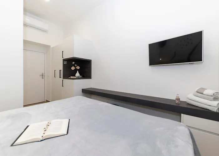 Apartman & Kolovare 2,