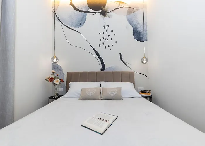 Apartman & Kolovare 2, *